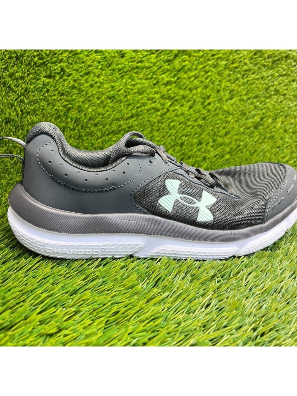 Under Armour Charged Assert 10 Women Size 9 Gray Athletic Running Shoes Sneakers